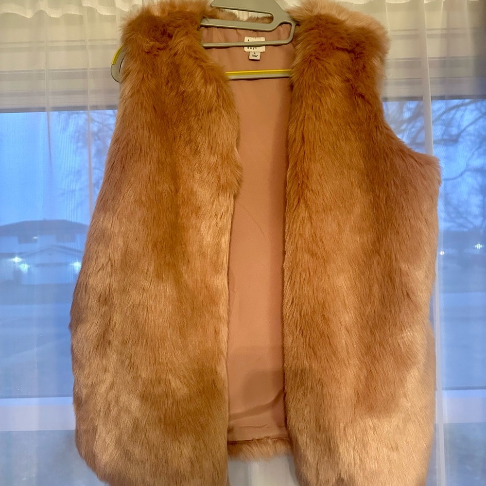 Faux Fur Vest in Warm Soft Pink